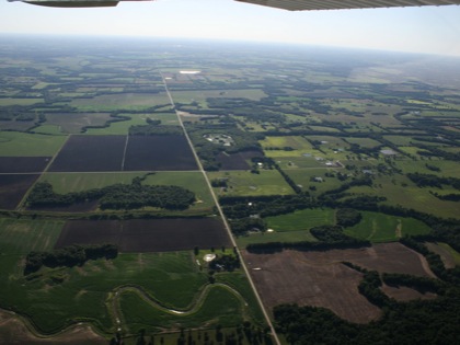 missouri farmland cessna 182